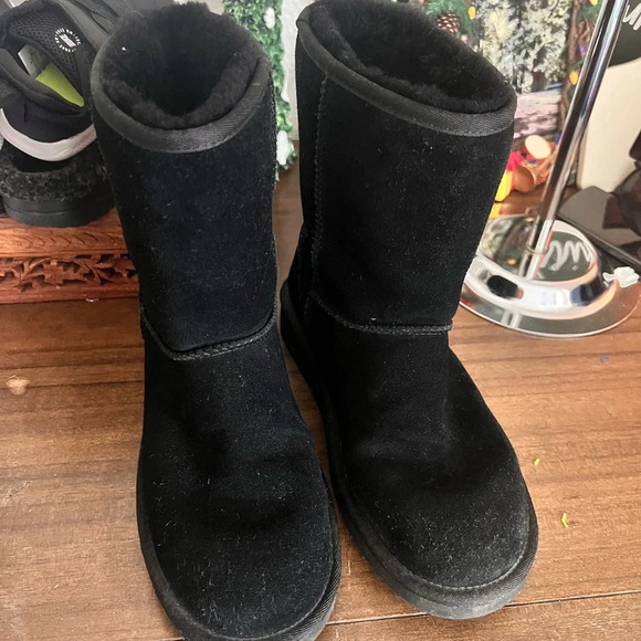 Black Suede Boots - Picture 1 of 4